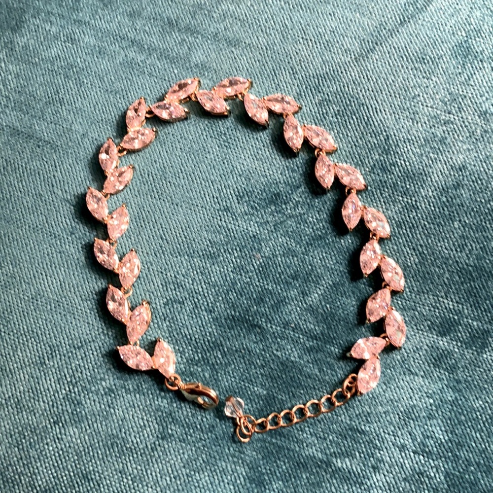 Crystal bridal bracelet in gold!